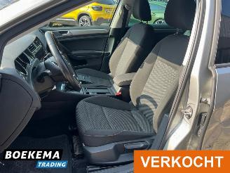Volkswagen Golf 1.5 TSI Comfort Business DSG Navigatie PDC Climate Cruise picture 19