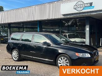 Unfallwagen Volvo V-70 2.0 D3 Limited Aut Navi Cruise Trekhaak PDC 2012/4
