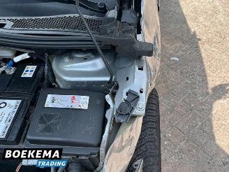 Peugeot 208 1.2 PureTech Blue Lease Navigatie Airco Cruise picture 11