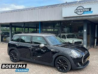 Damaged car Mini Clubman Cooper 1.5 Business Automaat Navigatie Climate Cruise NL-Auto! 2016/9