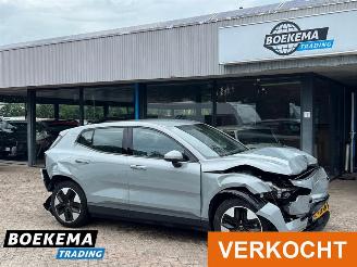 Damaged car Volvo EX30 Single Motor Extended Range Core 69 kWh Keyless Navi Climate PDC 2024/5