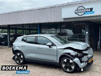 Voiture accidenté Volvo EX30 Single Motor Extended Range Core 69 kWh Keyless Navi Climate PDC 2024/5
