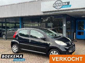 skadebil auto Peugeot 107 1.0-12V Sublime Airco 5-Deurs 2010/4