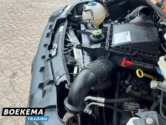 Volkswagen Crafter 35 2.0 TDI 140PK Highline Navi Climate Cruise PDC picture 14