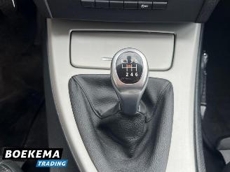 BMW 3-serie 320d Luxury Line Xenon Leer Cruise Navi Stoelverw. picture 26