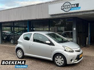 škoda osobní automobily Toyota Aygo 1.0 VVT-i Comfort Airco 2012/6