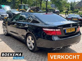 Lexus LS Series 460 V8 Executive Xenon Keyless Memory Stoelverw/koeling picture 3