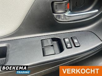 Toyota Yaris 1.3 VVT-i Navigatie Cruise Airco Camera Trekh. picture 22