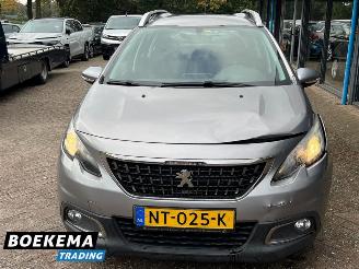 Peugeot 2008 1.2 PureTech Automaat Navi Cruise PDC picture 5