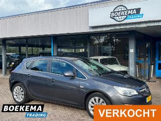 Opel Astra 1.6 Cosmo Navigatie Cruise Climate PDC picture 1