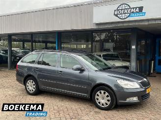 skadebil auto Skoda Octavia Combi 1.2 TSI Ambition Xenon Cruise Airco 2012/4