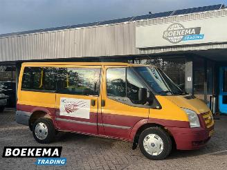 krockskadad bil bedrijf Ford Transit 300S 2.2 TDCI 9-Persoons Airco 2011/1