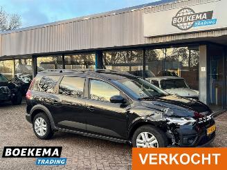 skadebil auto Dacia Jogger 1.0 TCe 110 Expression 7-Persoons Led Airco Cruise PDC 2023/12
