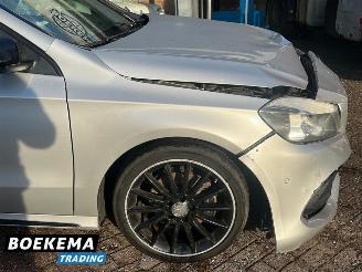 Mercedes A-klasse 180 Prestige AMG Panorama Navigatie Stoelverw. Airco PDC picture 7