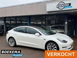 skadebil auto Tesla Model 3 Long Range AWD 75 kWh BTW Autopilot Glazen dak 2019/5