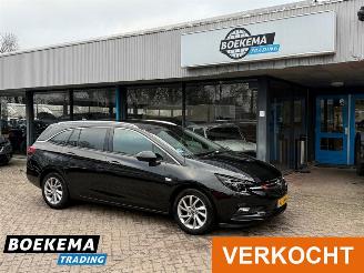 krockskadad bil auto Opel Astra Sports Tourer 1.4 Innovation 150PK Keyless Navigatie Elektrische Klep 2019/4
