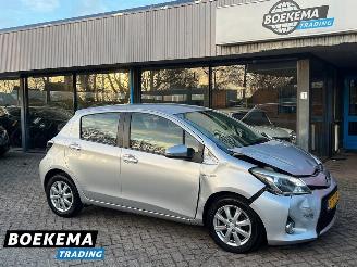 Unfallwagen Toyota Yaris 1.5 Full Hybrid Aspiration Navi Climate Cruise Camera 2014/1
