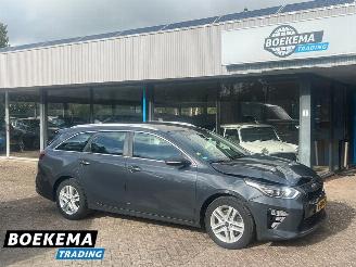 damaged passenger cars Kia Ceed 1.0 T-GDi Led Navi Climate Camera Cruise PDC 2019/11