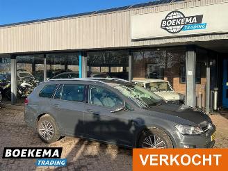 Voiture accidenté Volkswagen Golf Variant 1.2 TSI Allstar DSG Navi Cruise Stoelverw. Climate PDC 2016/6