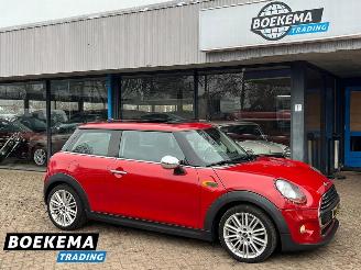 damaged passenger cars Mini One D 1.2 One Business Automaat Pano Keyless Navi Climate Cruise 2017/11