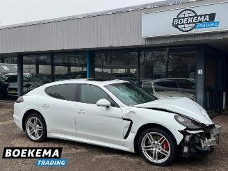 Schadeauto Porsche Panamera 3.0 D Platinum Panorama TV Sport Chrono Softclose 2013/1