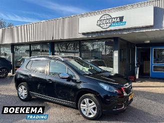 uszkodzony samochody osobowe Peugeot 2008 1.2 PureTech Allure Navigatie Camera Climate 2018/12