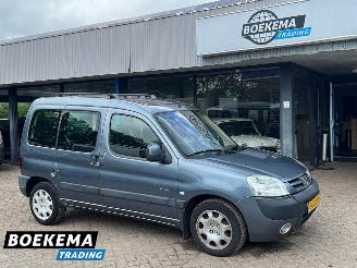 uszkodzony samochody osobowe Peugeot Partner 1.6 16V Zenith 2 Airco 5-Peroons 2xSchuifdeur Cruise Trekhaak 2005/7