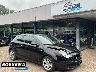 Damaged car Alfa Romeo MiTo 1.4 Distinctive Clima Navi Elektrisch ramen Licht metaal 2010/3