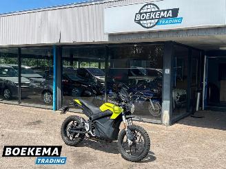 krockskadad bil motor Zero Motorcycles  DS ZF 12.5 Tour 2015/2