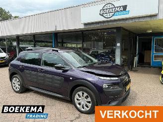 Voiture accidenté Citroën C4 cactus 1.2 e-VTi Business Automaat Camera Navigatie Cruise 2015/6