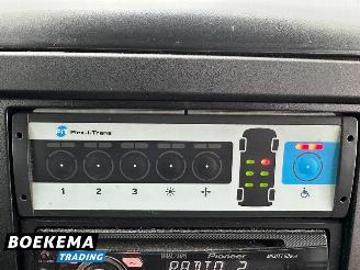 Volkswagen Crafter 35 2.0 TDI L3-H2 9-Persoons Rolstoellift picture 17