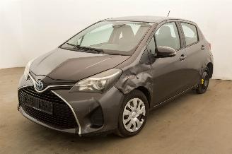 skadebil auto Toyota Yaris 1.5 Automaat Clima Navi 2015/12