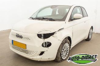 Coche accidentado Fiat 500 Elek 24KWH 10.336 km 2023/3