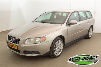 Coche accidentado Volvo V-70 2.0D 2010/4