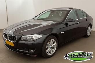 skadebil auto BMW 5-serie 523i Automaat Clima Navi Leder Elek dak High Executive 2011/6