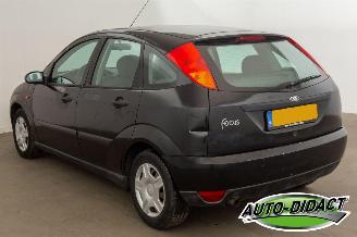 Ford Focus 1.4-16V Trend Airco picture 3