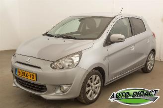 Coche accidentado Mitsubishi Space-star 1.2 Airco Intense+ 2015/2