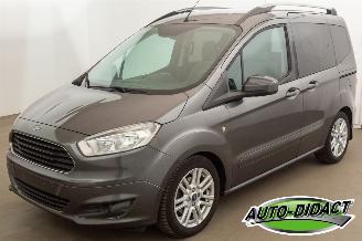 Unfallwagen Ford Tourneo Courier 1.5 TDCi Clima 2017/5