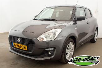 Unfallwagen Suzuki Swift 1.2 Hybrid Airco Camera Select Smart 2019/11
