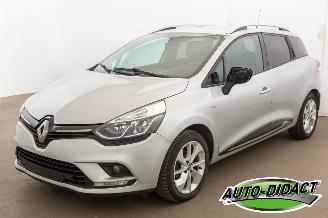 Vaurioauto  passenger cars Renault Clio 1.5 dCi Airco Navi 2018/7