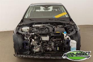 Volkswagen Golf 1.5 eTSI Automaat R-Line Business picture 22