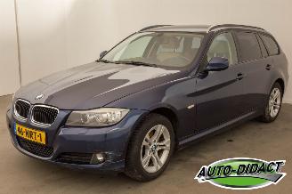 Coche accidentado BMW 3-serie 320i Automaat Clima Leder Business Line 2010/11