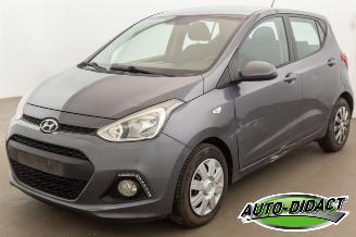 krockskadad bil auto Hyundai I-10 1.0 Automaat Airco 2016/6