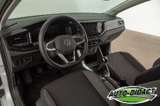 Volkswagen Polo 1.0 TSI Life 8226 km NAP Airco Navi picture 24
