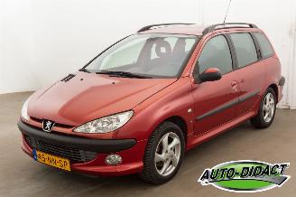 skadebil auto Peugeot 206 SW 1.6-16V XS Clima 2003/12