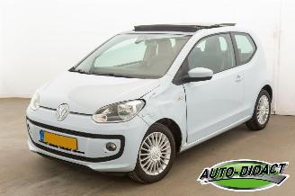 Damaged car Volkswagen Up! 1.0 high up! Airco Pano BlueMotion 2013/6