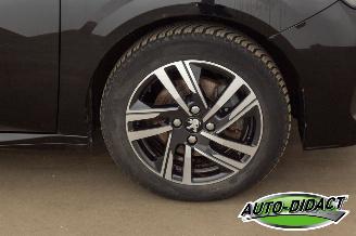 Peugeot 208 1.2 PureTech GT Digi Dash Clima Navi Camera picture 30