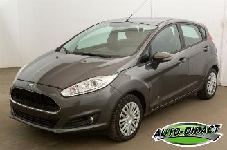 skadebil auto Ford Fiesta 1.5 TDCi 122.160 km Airco 2016/11