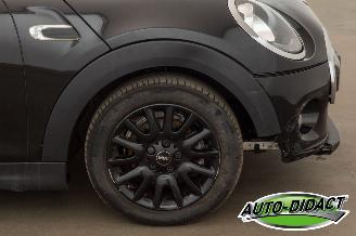 Mini Cooper 1.5 Airco Navi Business picture 33