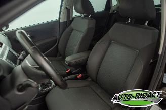 Volkswagen Polo 1.0 Automaat Clima Navi Bluemotion Edition picture 25